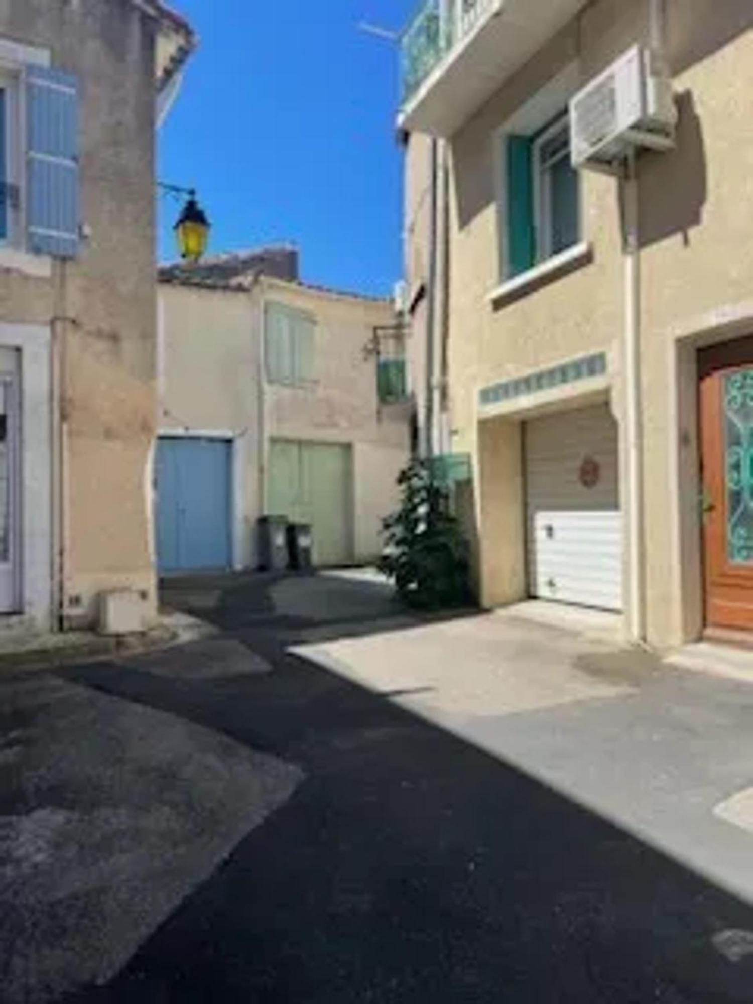 Maison Charmante A Montblanc Avec Terrasse Exterior foto